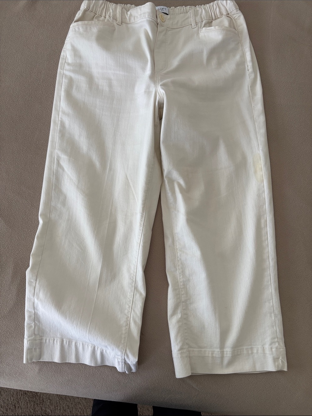 LOFT Cream Cropped Ankle denim Pants, size Large